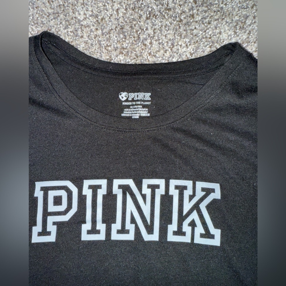 Pink black short sleeve tee shirt with logo - Picture 2 of 4